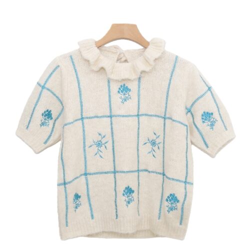 Short-Sleeve Checkered Knit Blouse with Ruffled Collar